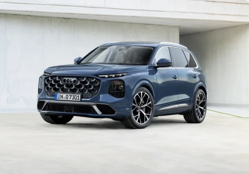 Niemiecka rewolucja premium. Nowe Audi Q7 wjeżdża na rynek i deklasuje rywali!