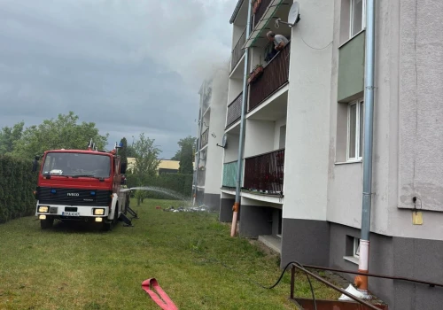 Pożar bloku w Konstantynowie Łódzkim. Ewakuowano 35 osób