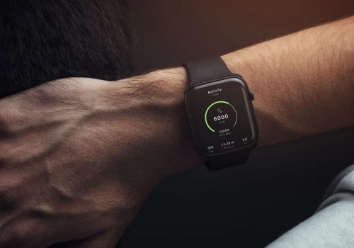 Apple Watch z 4G za 999 zł w Media Expert. Zadzwonisz z nadgarstka bez telefonu