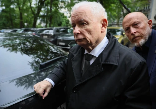Maraton w prokuraturze. Jarosław Kaczyński odpowiadał przez cały dzień