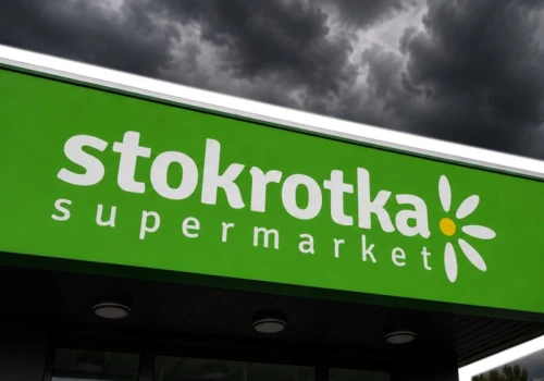 Stokrotka pod lupą Ministerstwa Pracy. Nad siecią zbierają się ciemne chmury