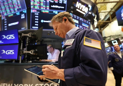 Ropa drożeje, mocne spadki na Wall Street. Donald Trump zapowiada kolejne uderzenie