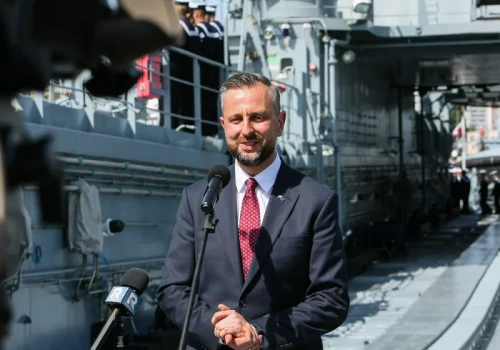 Pozytywny trend dla Kosiniaka-Kamysza. Tak Polacy ocenili szefa MON. Sondaż dla „Wprost”