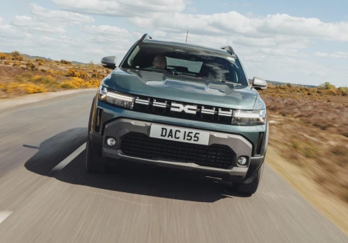 Nowa Dacia Duster to „interesujący wybór dla kogoś, kto wie, co w samochodach ma znaczenie, a co nie”