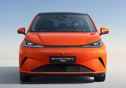 Nowy BYD Dolphin G DM-i celuje w Renault Clio. Ma wtyczkę, duży bagażnik i zasięg ponad 1000 km