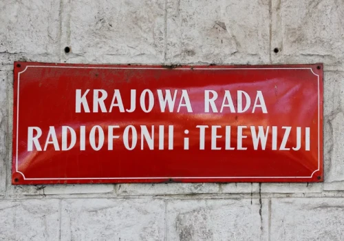 Aresztowanie znanego dziennikarza, KRRiT zwróciła się do rządu. „Efekt mrożący”