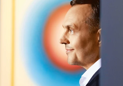 Ściąganie długów to dobry biznes. Piotr Krupa zarabia na tym miliardy