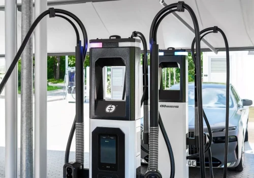 ORLEN i Ekoenergetyka otwierają nowy rozdział. W Polsce ruszyły ładowarki 600 kW