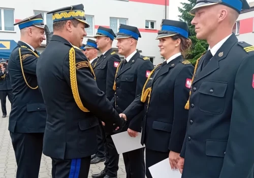 W Ciechanowie odbyło się powiatowe święto strażaków. Wręczono awanse i odznaczenia