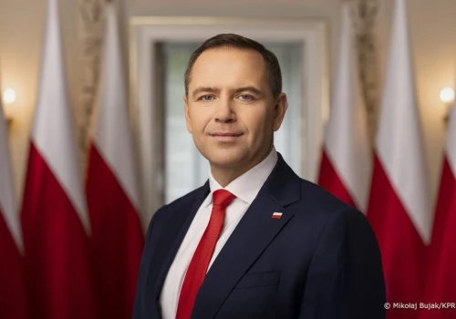 Prezydent zawetował ustawę o wydłużeniu terminu na certyfikat B1. Podpisał pakiet e-zdrowia