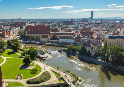 Zamykanie ulic dla ruchu samochodowego pomaga, a nie szkodzi. Potwierdzają to badania i doświadczenia kolejnych miast