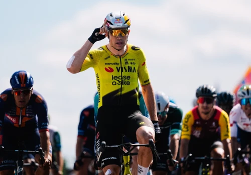 Tour Auvergne – Rhône-Alpes 2026: Wout van Aert wygrywa sprinterską potyczkę
