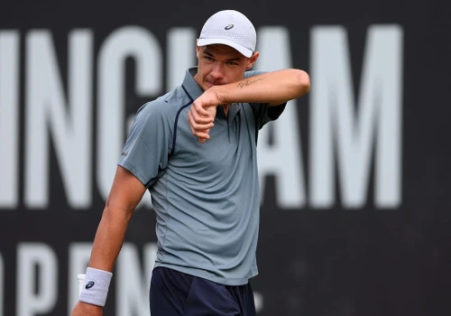 Piątkowy wieczór z Kamilem Majchrzakiem. Polak zagra z gwiazdą