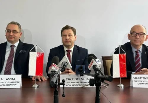 Nowa KRS bierze się za rzeczników dyscyplinarnych. Kuriozalne przykłady sędziego Bartłomieja Starosty