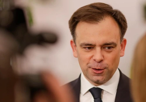 Domański: będzie kolejny projekt ws. regulacji rynku kryptoaktywów