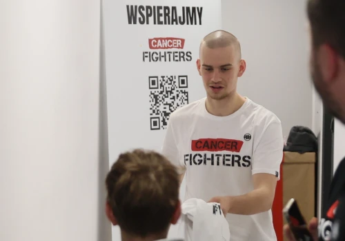 Łatwogang wydał piosenkę z Majko. Ma szczytny cel