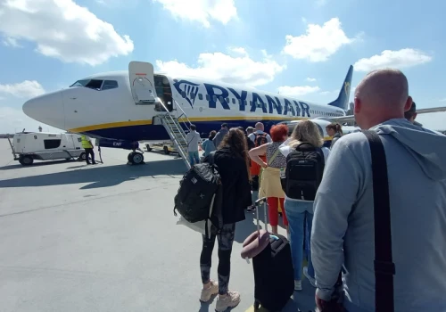 Samoloty z Polski latają pełne. Te trasy stały się nowymi hitami Ryanair