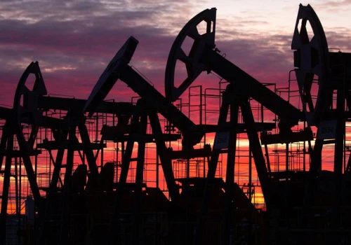 Ropa Brent poniżej 90 USD dzięki rosnącej nadziei na koniec wojny