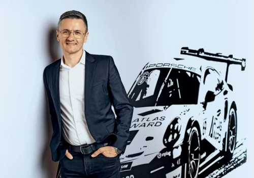 Polak zatrudnił się w brytyjskiej firmie — i ją przejął. W ciągu pięciu lat kryzysów Atlas Ward urósł trzykrotnie