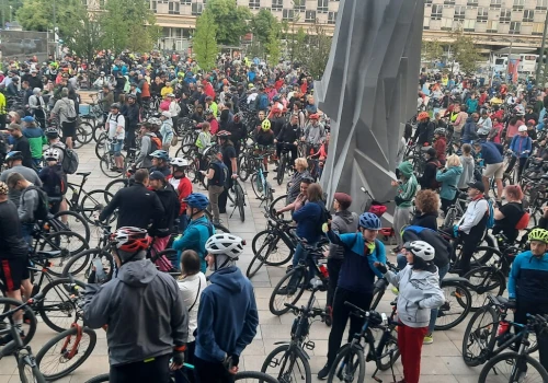Rowerzyści przejmują Kraków. Dziś wielki przejazd rowerowy ulicami miasta