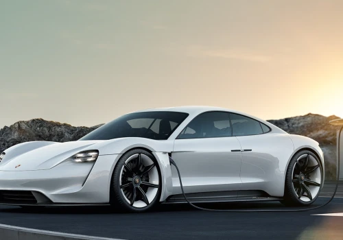 Porsche przyznaje, że Taycan dotarł zanim targ był gotowy