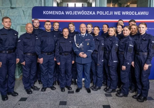 70 nowych funkcjonariuszy zasiliło dolnośląską policję