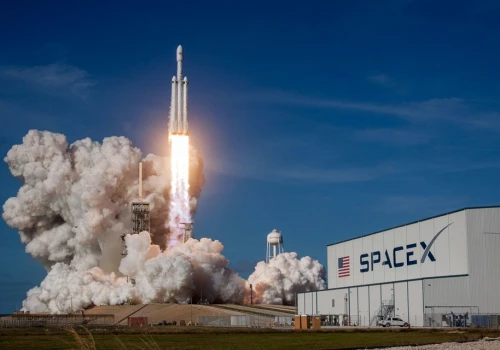 SpaceX celuje w rekordowy debiut giełdowy. Czy Elon Musk zostanie pierwszym bilionerem?