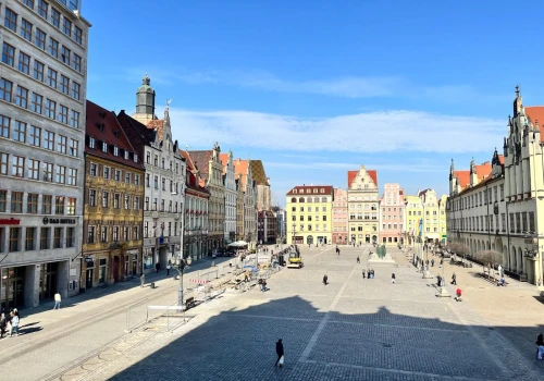 240 tysięcy aut dziennie wjeżdża do Wrocławia. Radni mówią dość i żądają zmian