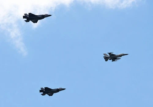 F-35 nad Krakowem. Nowoczesne myśliwce przeleciały nad miastem
