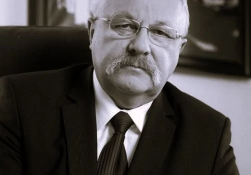 Nie żyje były zastępca Tadeusza Ferenca. Roman Holzer miał 76 lat