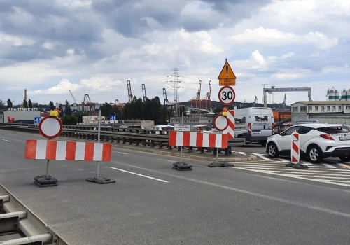 Estakada Kwiatkowskiego w Gdyni w pełni przejezdna od soboty