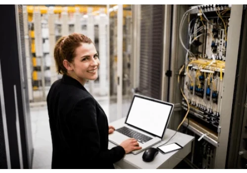 Veeam uruchamia inicjatywę EmpowHer VMCE+ Accelerator, która ma zwiększyć udział kobiet w branży technicznej i otworzyć przed nimi nowe możliwości rozwoju