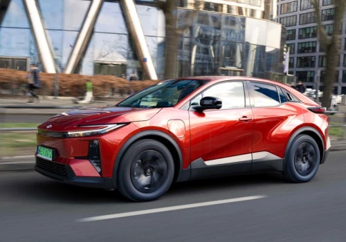 Toyota liderem w sprzedaży elektryków w Polsce. Maj przyniósł zaskakujący zwrot