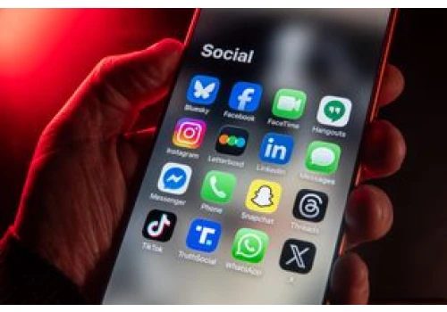 Poważna awaria. Facebook i Messenger nie działały przez prawie godzinę