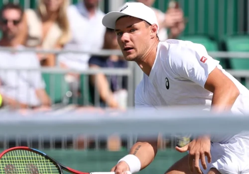 Polak z życiowym sukcesem na korcie! Co za wygrana przed Wimbledonem