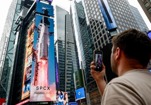 SpaceX już na giełdzie. Elon Musk pierwszym na świecie bilionerem