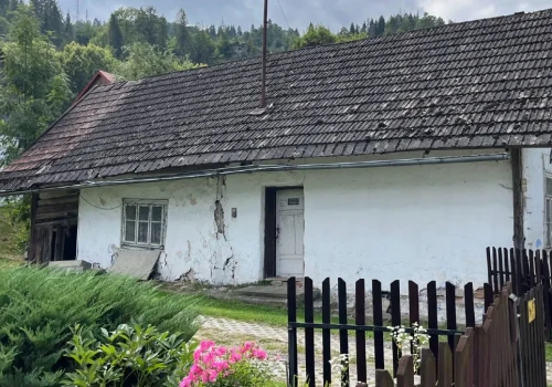 Garażu tuż przy płocie sąsiad już nie zablokuje. Rząd luzuje przepisy