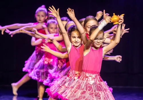 Taniec w Chojnicach na zakończenie sezonu. Gala w Chojnickim Centrum Kultury pełna emocji i wyróżnień