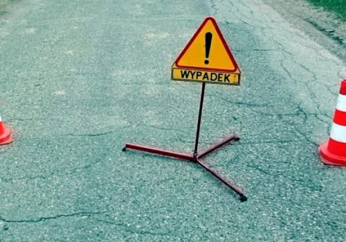 Z ostatniej chwili! Wypadek pod Ciechanowem. Droga jest zablokowana, trwają działania służb