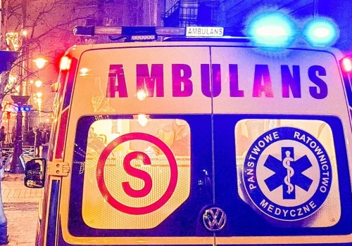 Ośmioletnie dziecko w szpitalu, ma liczne oparzenia. Przyczyną płonący kanister