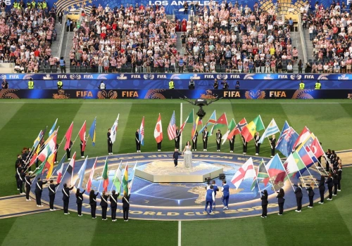 Na stadion wniesiono flagę Iranu. Tak zareagowali Amerykanie
