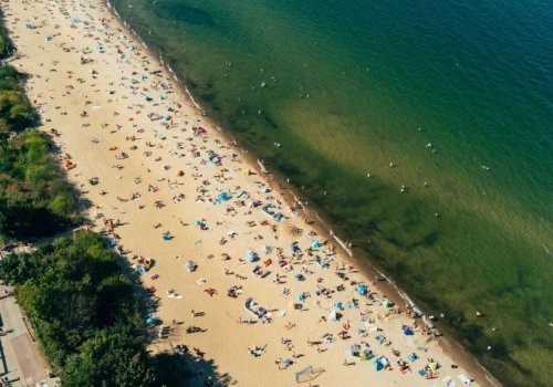 Sopot zaczyna sezon 13 czerwca, a kiedy ruszają kolejne plaże? Startuje polskie el dorado
