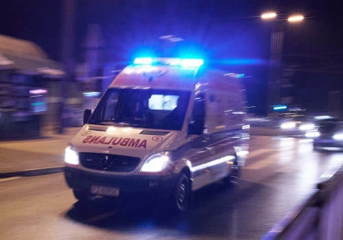 Dzieci bawiły się kanistrami z benzyną przy ognisku. 8-latek z ciężkimi poparzeniami