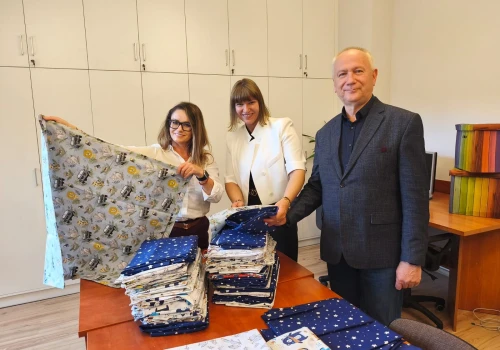 Bielszczanie uszyli ponad 100 kolorowych poszewek dla dzieci z placówek opiekuńczo-wychowawczych