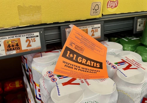 10+10 gratis, ale 10 zł trzeba doliczyć. Tak działa kaucja za puszki