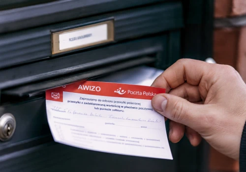 Awiza zamiast przesyłek? Mieszkańcy Woli Justowskiej skarżą się na Pocztę Polską, operator zapowiada kontrole