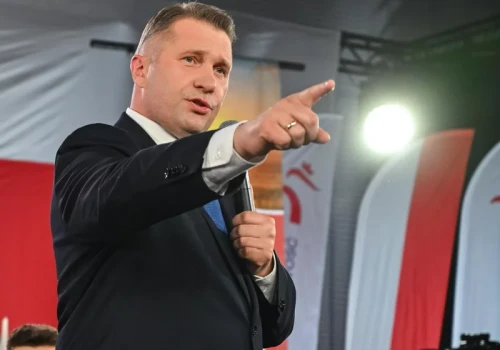 PiS ma powody do obaw? Nowy sondaż w sprawie Czarnka