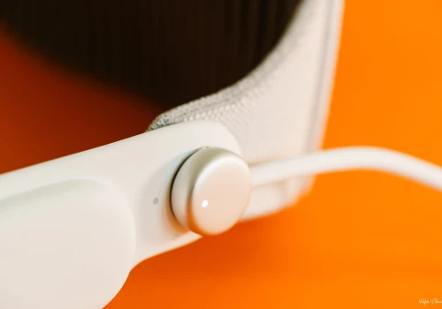 Apple wycofuje etui podróżne Vision Pro z większości rynków