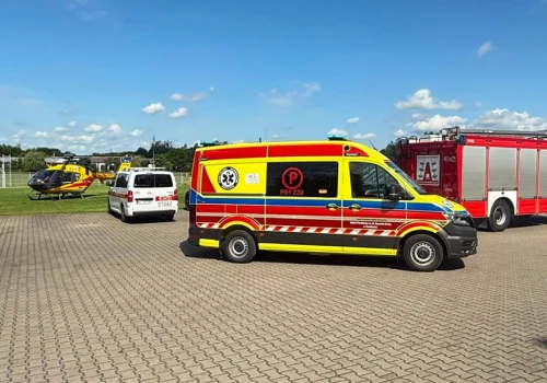 Nagła akcja ratunkowa w Wielkopolsce. LPR lądował w bazie strażaków