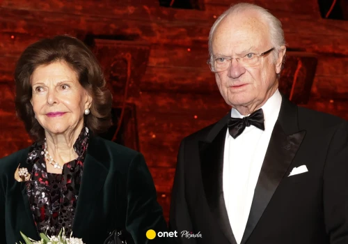 Złote gody szwedzkiej pary królewskiej. Rodzina przybyła na nabożeństwo Te Deum